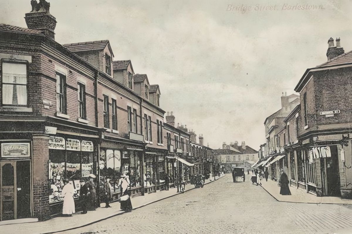 An old photo of Bridge Street, Earlestown in 1890.